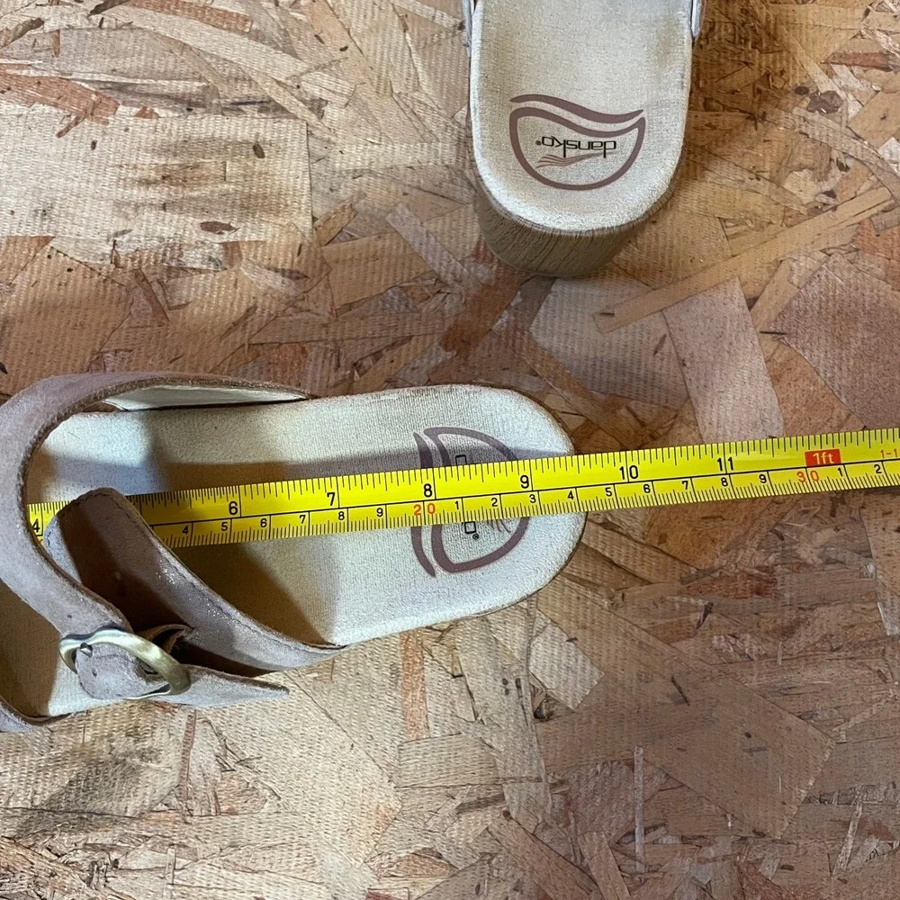 Dansko Slide Sandals Women 38 Taupe Metallic Leather Double Buckle Wedge